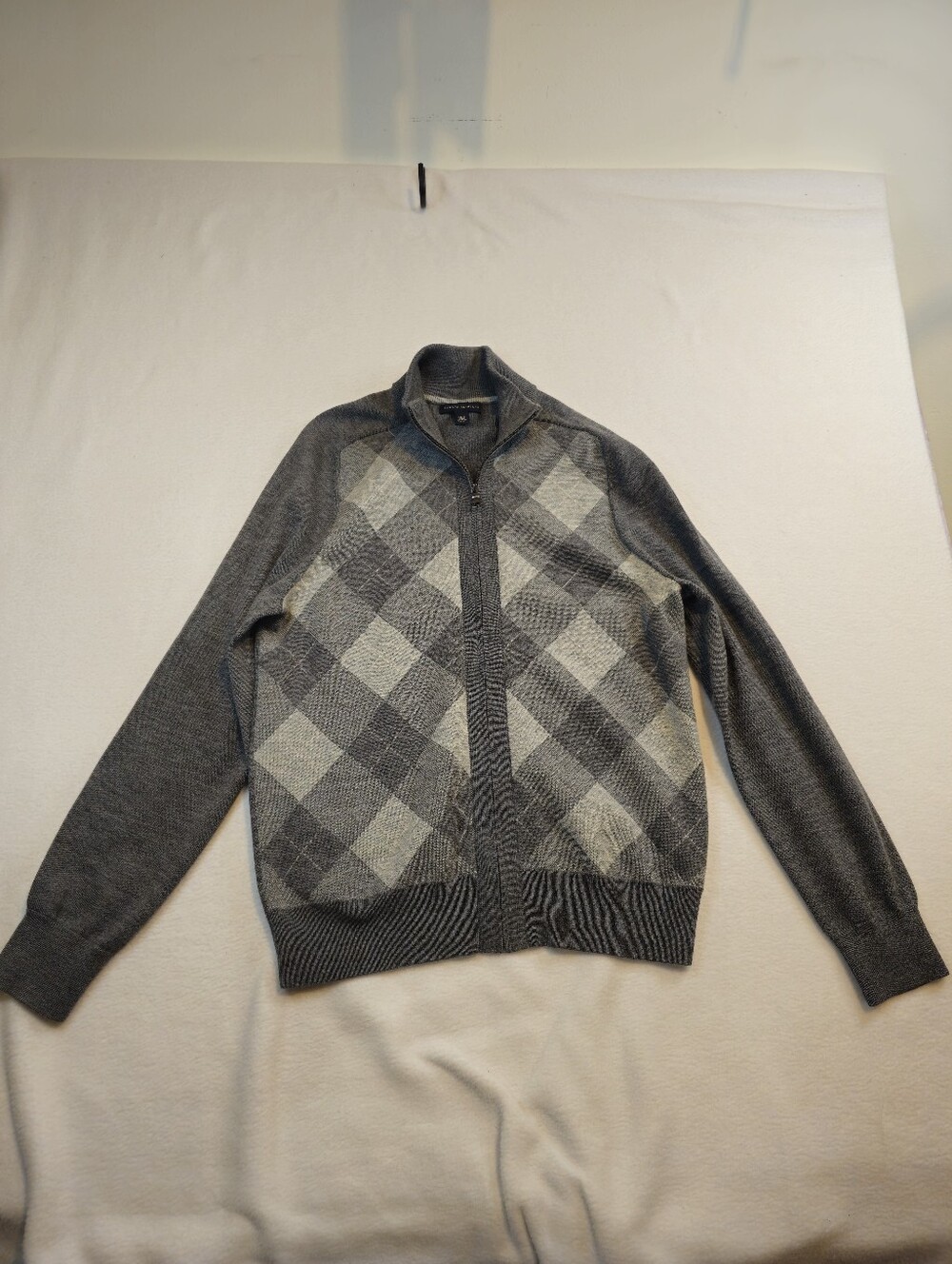 Banana Republic Men's Gray Argyle Zip Cardigan Sweater  100%  Wool Size M